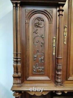 19th Century Large Dutch/Flemish Cabinet Walnut Antique Home Furniture