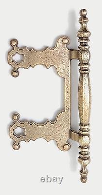 4 VTG BPC Belwith Large Hammered Brass Hardware 2 Door Handles & 2 Drawer Pulls