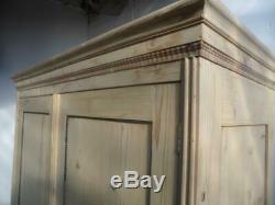 A Beaded Antique/Old Pine 2 Door 2 Drawer Large Knockdown Wardrobe to Wax/Paint