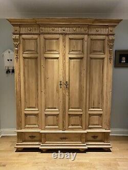 A Beautiful Large Antique/Old Pine 2 Door Knockdown Wardrobe With 3 Drawers