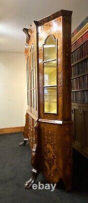 A LARGE EXCEPTIONAL 18thC PERIOD DUTCH MARQUETRY INLAID GLAZED DISPLAY CABINET