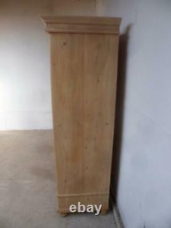 A Large Antique/Old Pine 2 Door 1 Drawer Knockdown Wardrobe to Wax/Paint