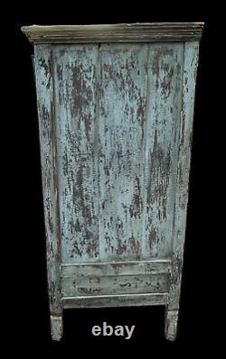 ANTIQUE 19th CENTURY INDONESIAN HAND CARVED PAINTED LARGE CABINET