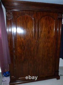 Antique Victorian large mahogany double door wardrobe good condition