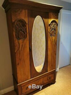 Attractive Large Antique Carved Solid Wood Mirror Door Wardrobe With Drawer