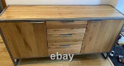Brooklyn Natural Solid Oak Large 2 door/3 drawer Sideboard, excellent condition