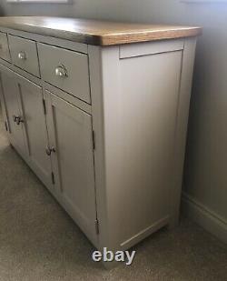 Cotswold Company Large 3 Door & Drawer Sideboard in Oak & Lundy Stone Paint