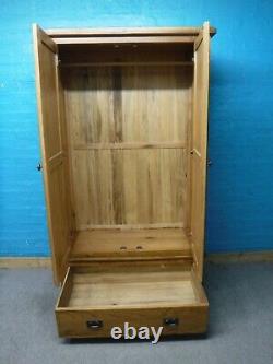 DOVETAILED LARGE CHUNKY SOLID OAK WOOD HEAVY 2DOOR 1DRAWER WARDROBE see shop