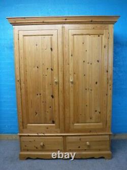 DOVETAILED LARGE CHUNKY SOLID WOOD 2DOOR 2DRAWER WARDROBE 196x143cm- see shop