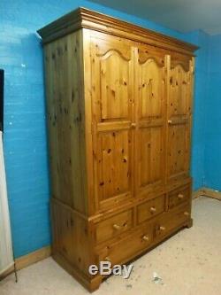 DOVETAILED LARGE SOLID WOOD 2DOOR 5DRAWER WARDROBE H213 W162 D65cm -see our shop