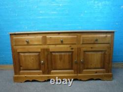 DOVETAILED LARGE SOLID WOOD WIDE 3DRAWER 3DOOR CUPBOARD SIDEBOARD more listed