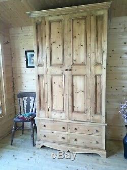 Farmhouse rustic large double door solid pine wooden wardrobe with 4 drawers