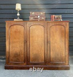 Handsome Large Victorian Mahogany High Sideboard Cabinet
