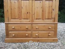 Large 2 Door Solid Pine Wardrobe With 4 Drawers FREE DELIVERY