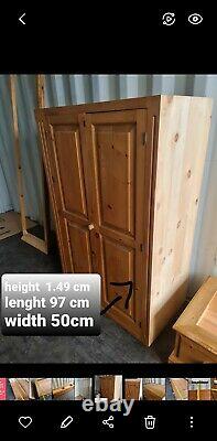 Large 4 door 2 drawer solid pine wardrobe