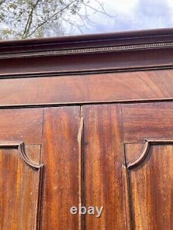 Large Antique Mahogany Regency Style Linen Press/ Bedroom Cupboard Bedroom Store