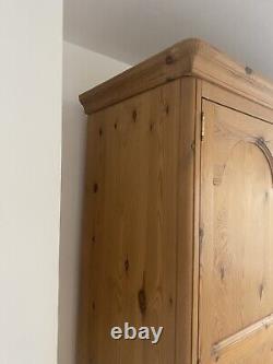 Large Double Pine Wardrobe Rustic Country Style With Locking Key