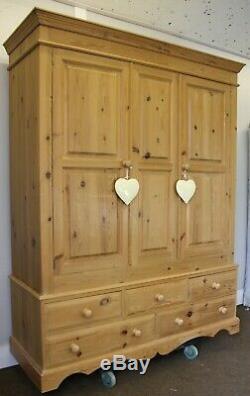 Large Quality Solid Pine Waxed Triple Door 5ft Wardrobe With Five Drawers