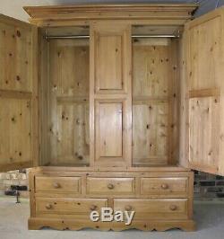 Large Quality Solid Pine Waxed Triple Door 5ft Wardrobe With Five Drawers