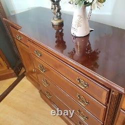 Large Reproduction Georgian Style Breakfront Crossbanded Sideboard