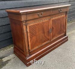 Large Sideboard With Mirror