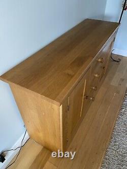 Large Solid Oak Sideboard. 2 Doors 4 Drawers. Brilliant Condition