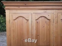 Large Solid Pine 4 Door Wardrobe With 2 Drawers FREE DELIVERY