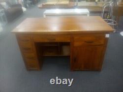 Large Solid Wood Desk 1 Door, 5 Drawers CS I09