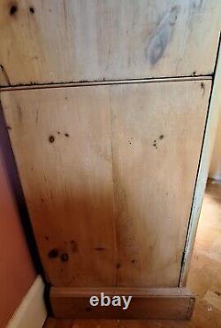 Large Victorian Pine Housekeepers Cupboard / Linen Press DISMANTLES