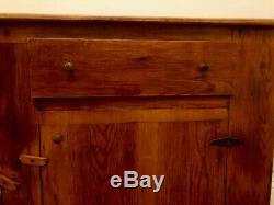 Large oak 2 door sideboard with drawers, good condition L-152cm D-33cm H-90cm