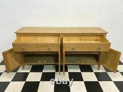 Malvern Shaker large oak four door two drawer sideboard RRP £400 Delivery