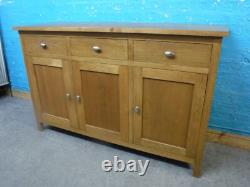 Oak Vaneer 3door 3drawer Sideboard / Tv Cabinet Visit Our Large Warehouse