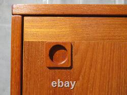 Retro 1970s Large Teak Sideboard with Sliding Doors & Two Lined Cutlery Drawers