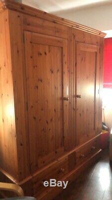 Solid Pine 2 Door Wardrobe / Triple Wardrobe Solid Wood With 2 Large Drawers