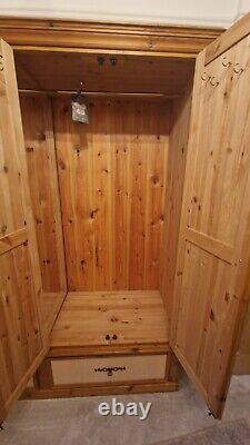 Solid pine large double wardrobe 2 Doors 2 Drawers in good condition