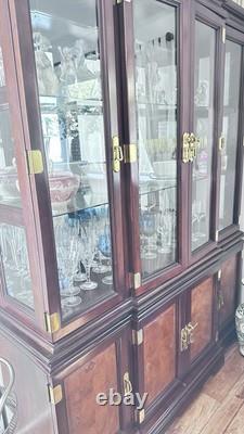 Stunning Large Display Unit
