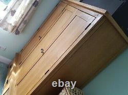 Surrey Oak Triple Wardrobe with Drawers Large 3 Door Solid Wooden Waxed Rustic