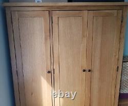 Surrey Oak Triple Wardrobe with Drawers Large 3 Door Solid Wooden Waxed Rustic