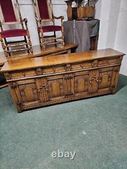 Titchmarsh & Goodwin Solid Oak Large Sideboard/dresser Base/plasma Tv Stand