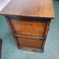 Titchmarsh & Goodwin Solid Oak Large Sideboard/dresser Base/plasma Tv Stand