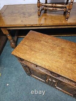 Titchmarsh & Goodwin Solid Oak Large Sideboard/dresser Base/plasma Tv Stand