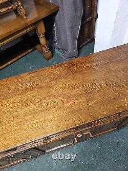 Titchmarsh & Goodwin Solid Oak Large Sideboard/dresser Base/plasma Tv Stand