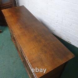 Titchmarsh & Goodwin Solid Oak Large Sideboard/dresser Base/plasma Tv Stand