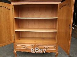 Vintage French Carved Oak 2 Door/2 Drawer Large Side Cabinet (svlsc8)